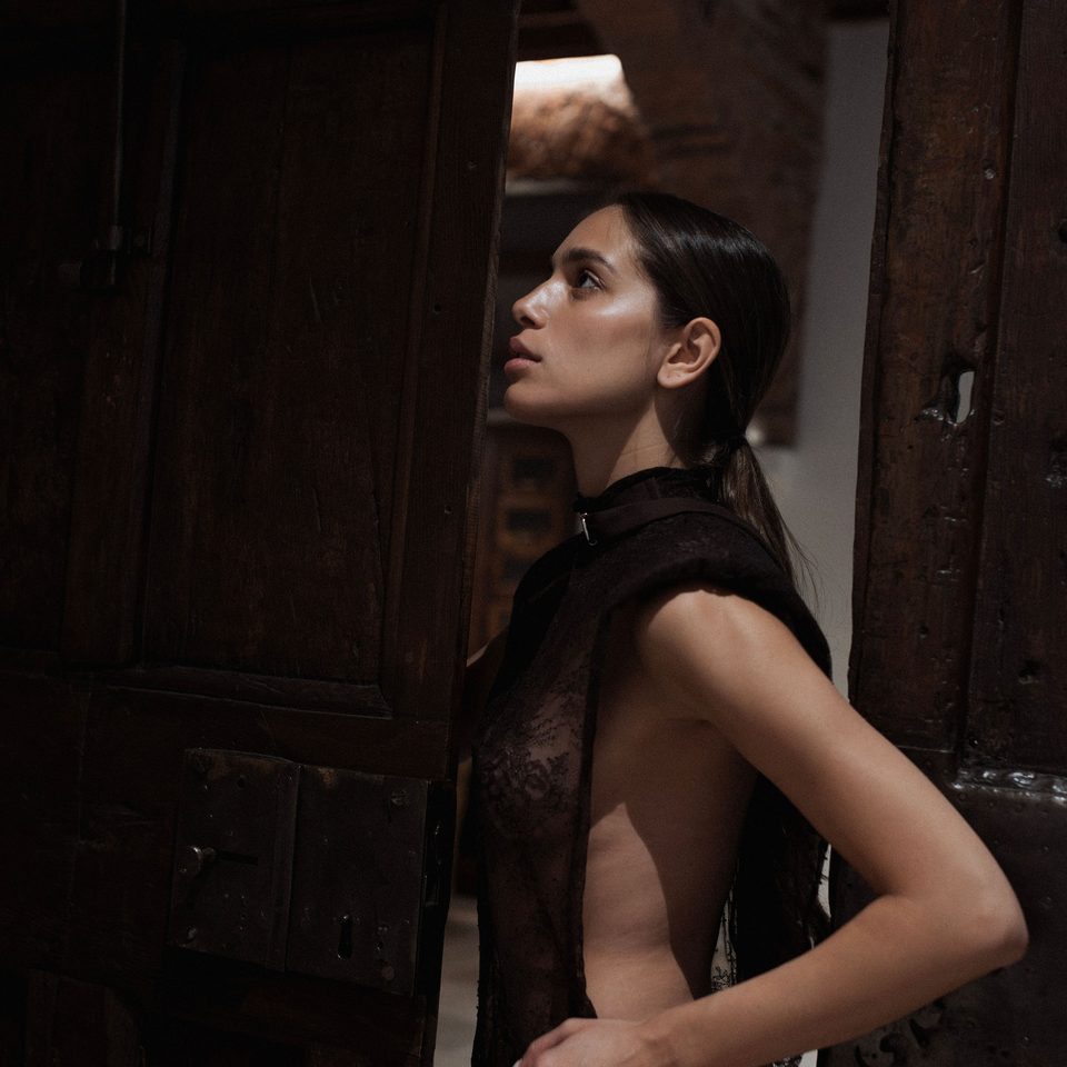 Ogni cosa al suo posto look 04